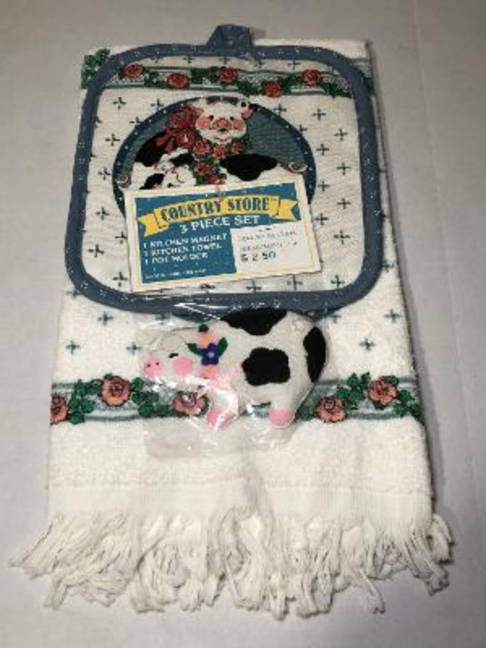 Vintage Country Store 3 Piece Set Pig Country Kitchen Towel Pot Holder Magnet